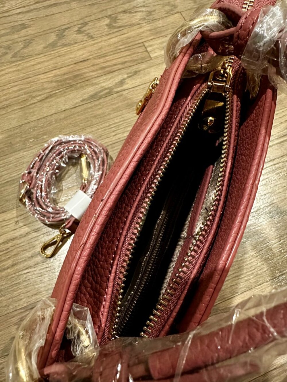 Pink Handbag - Picture 3 of 4